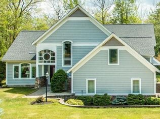 407 Grandview Rd, Conway, NH 03818