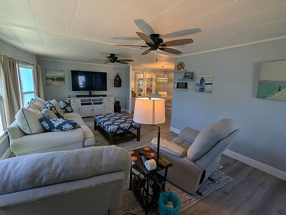 3rd image of 10265 Ulmerton Rd #149