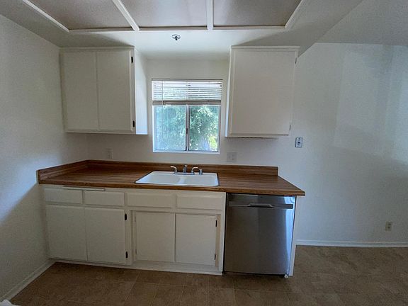 5th image of 319 N Curtis Ave