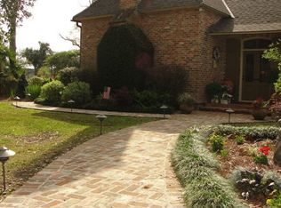 2260 Fairway Dr, Baton Rouge, LA 70809