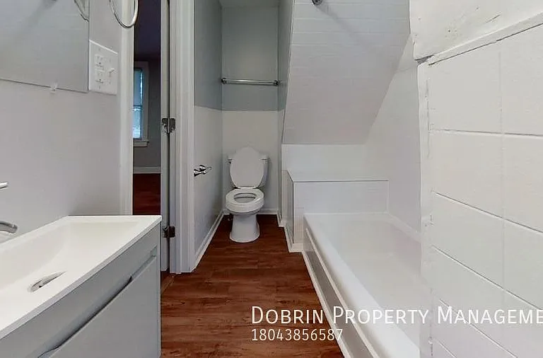 504 S Laurel St — Photo 4
