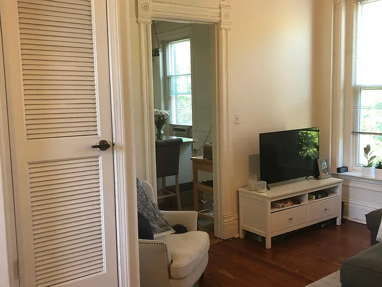 1117 W Dickens Ave #2 — Photo 27