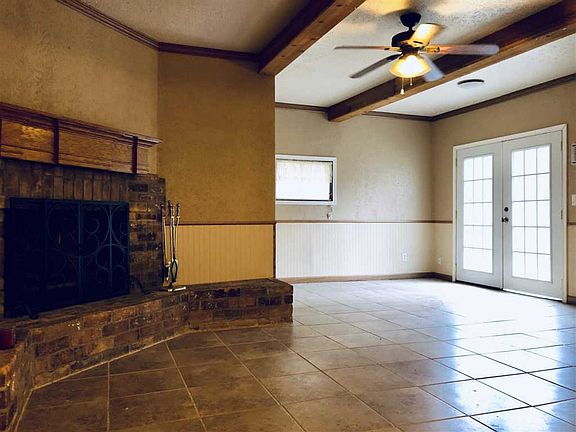5th image of 3860 Cecil Dr