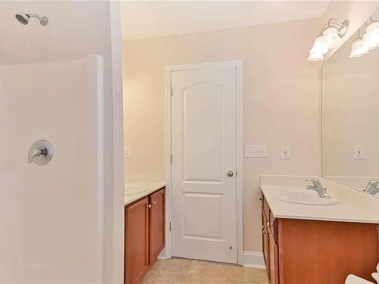 143 Linton Dr — Photo 17