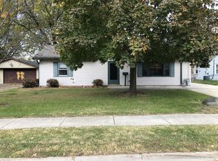 1811 Innercircle Dr, Crest Hill, IL 60403