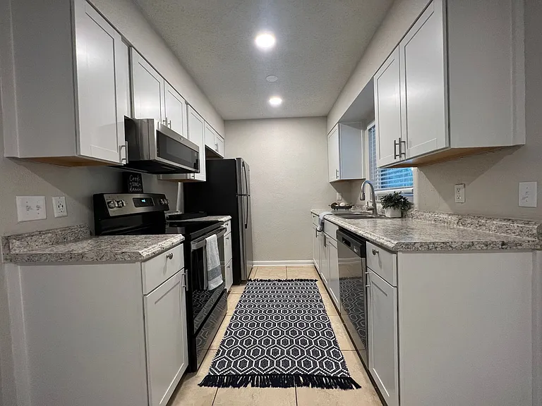 The Rhoads Apartments | 2 Bedroom Apartments in Leesburg, FL — Photo 33