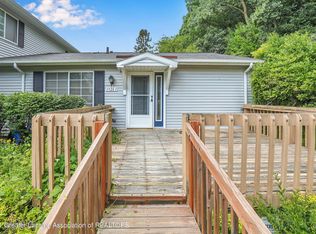 3928 Hunters Ridge Dr APT 1, Lansing, MI 48911