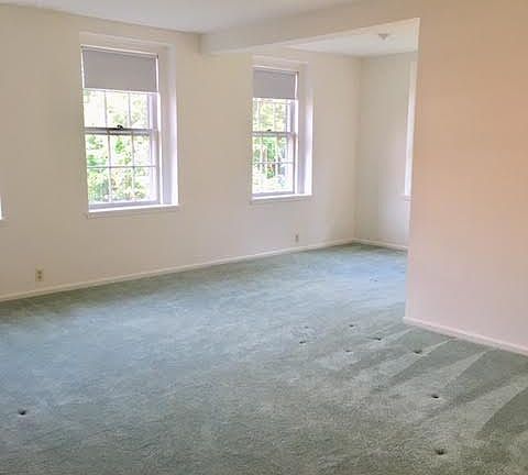 4th image of 3940 Langley Ct NW APT D634