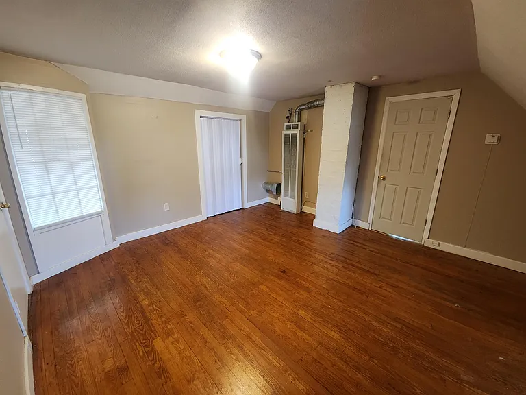27 Fairview Ave #27B — Photo 14