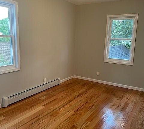 5th image of 10932 197th St