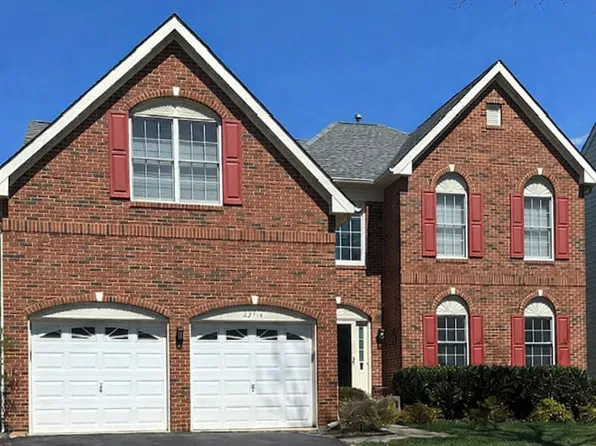 42714 Freedom St, Chantilly, VA 20152