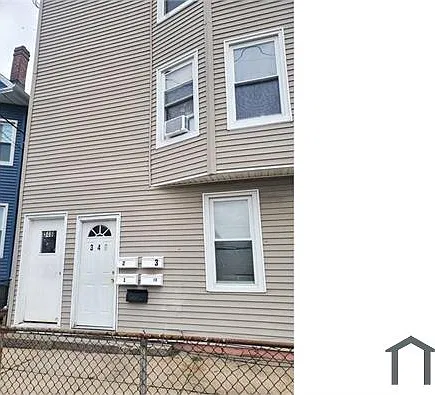 3 bed, $1,875 — Photo 1