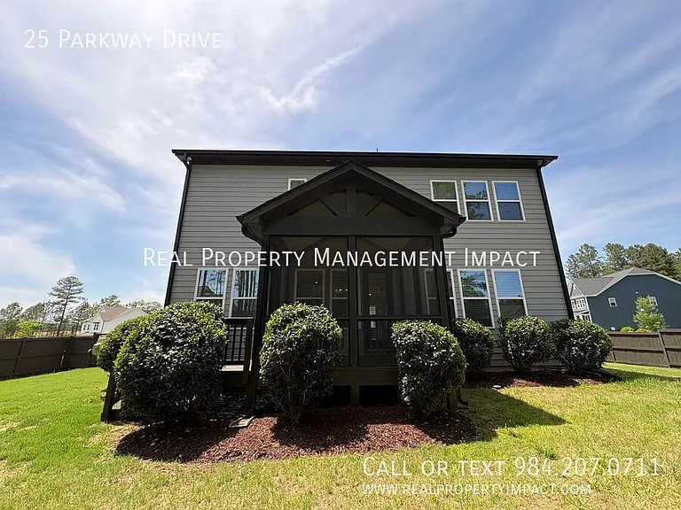 25 Parkway Dr — Photo 28