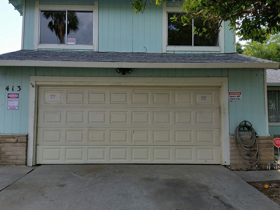 1st image of 413 Woodhaven Dr