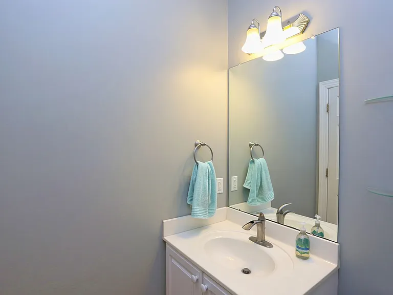 323 Columbia Pl NE — Photo 12