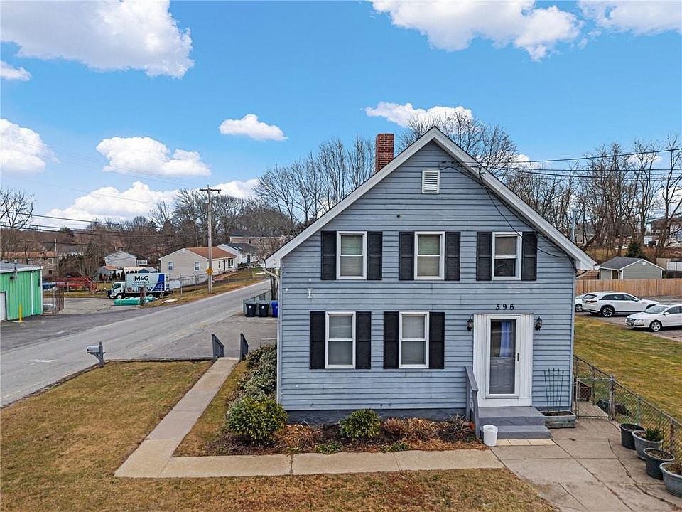 1st image of 596 Metacom Ave