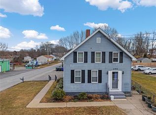 596 Metacom Ave, Warren, RI 02885