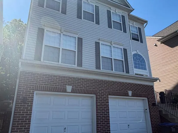 3157 Eagle Ridge Dr, Woodbridge, VA 22191