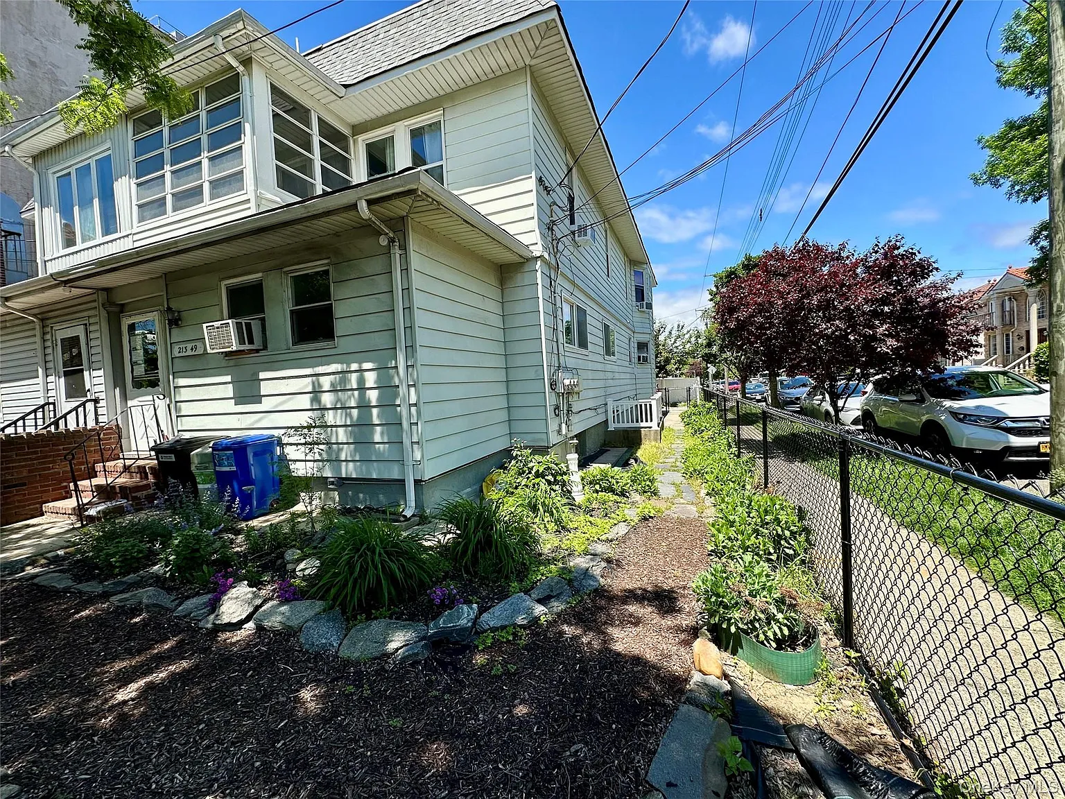 3 bed, 2.5 bath, 1200 sqft, $4,250 — Photo 2