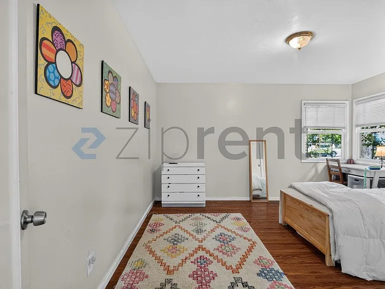 2039 Montecito Ave — Photo 17