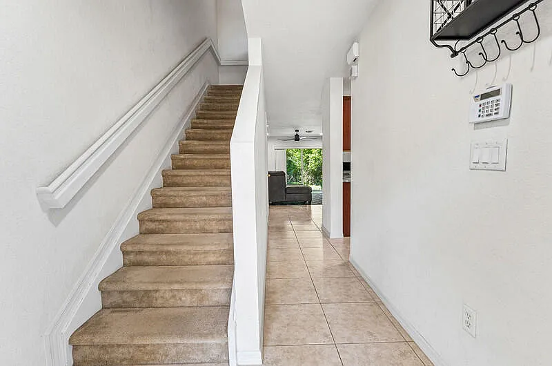 2 bed, 2.5 bath, 1044 sqft, $2,050 — Photo 4