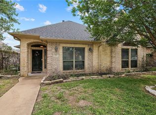 206 Karten Ln, College Station, TX 77845