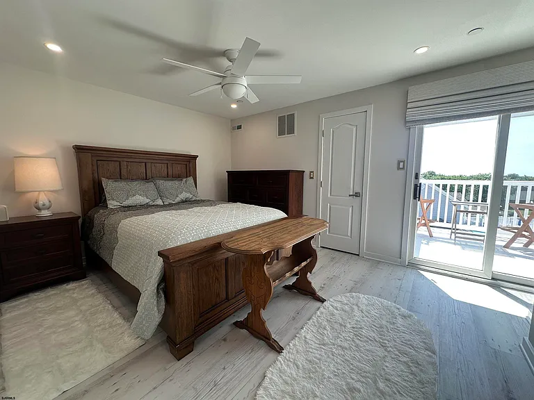 2204 East Dr #2204 — Photo 31