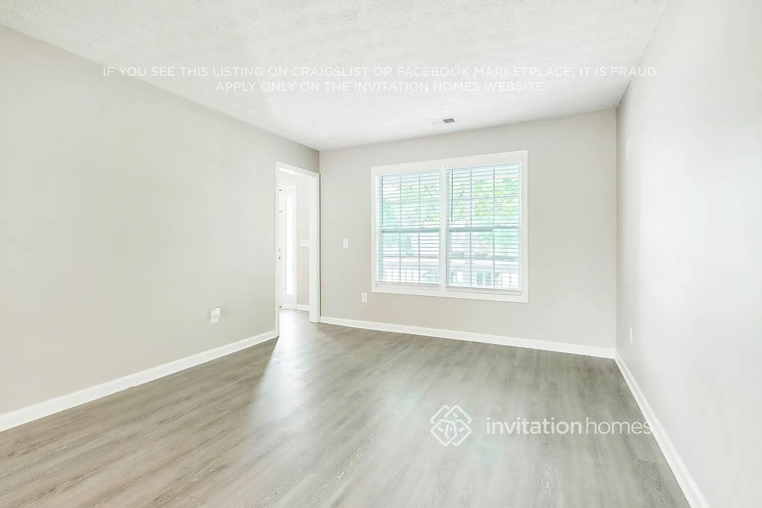 311 Rockingham Dr Loganville, GA 30052 — Photo 3