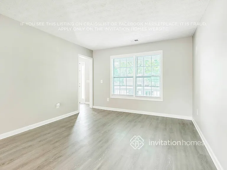 311 Rockingham Dr — Photo 3