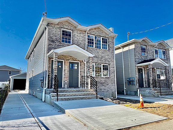 2nd image of 11940 165th St