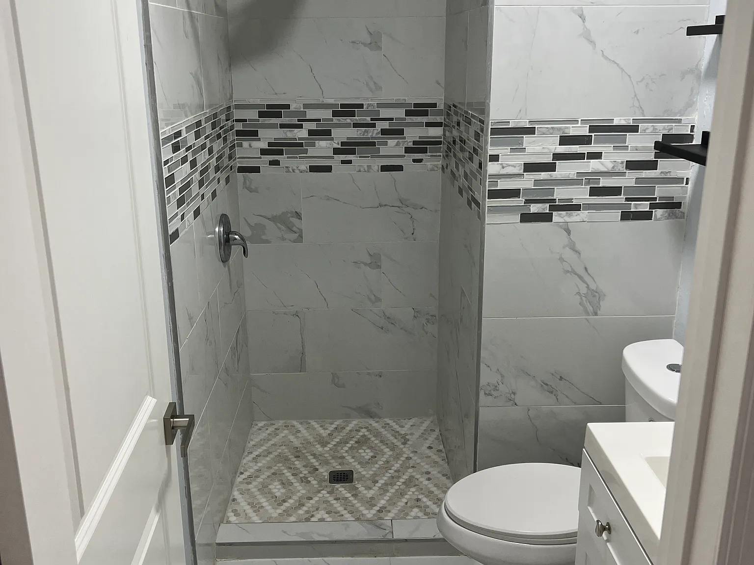 1 bed, 650 sqft, $1,350 — Photo 3