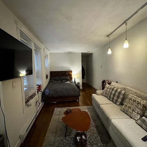 8 Battery St #6 — Photo 5