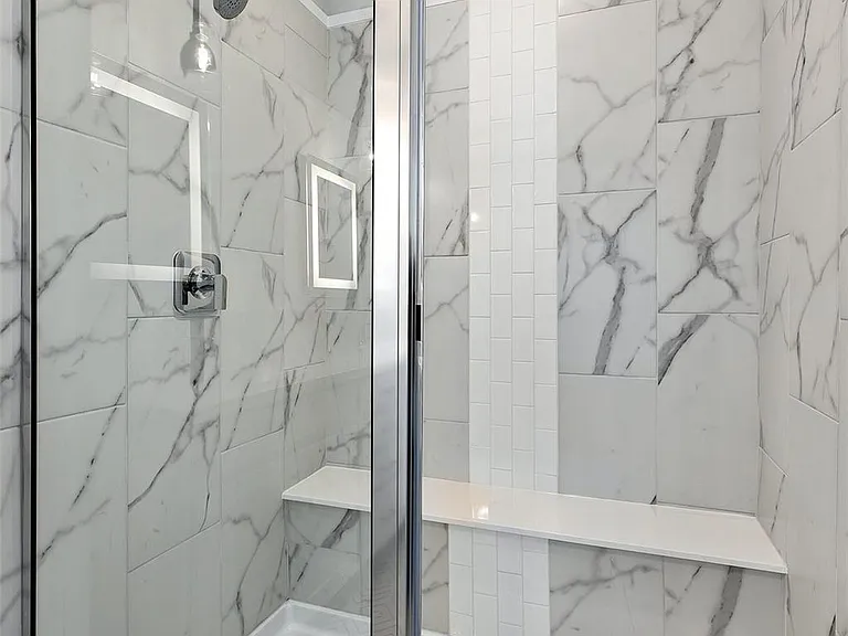 12001 Vista Parke Dr #701 — Photo 17