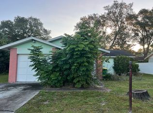 651 W Blue Lake Ter, Deland, FL 32724