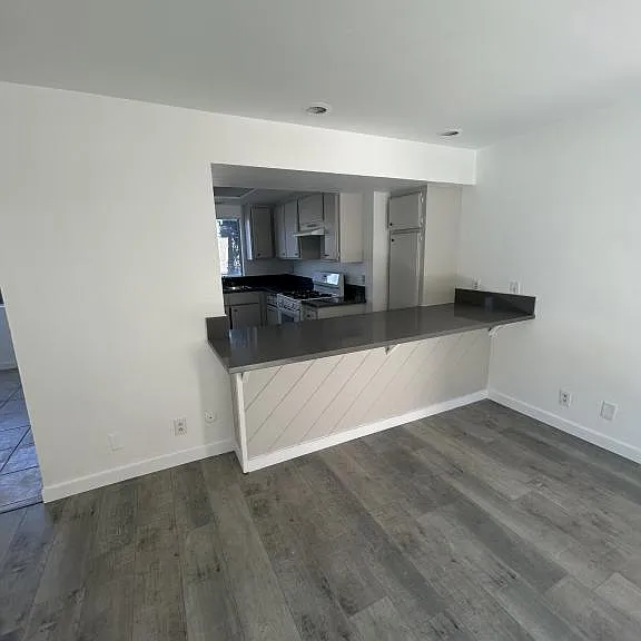 120 E Avenue Q7 — Photo 5
