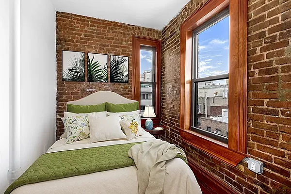 Rented by Compass | media 4