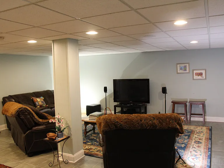 Hicks Dr — Photo 10