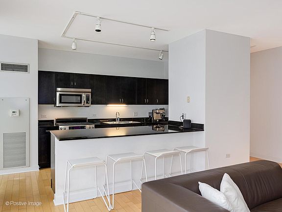 5th image of 8 Randolph St #1008