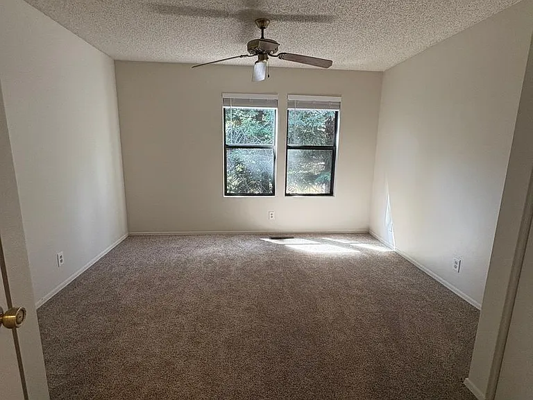 4130 E Spring Meadows Cir — Photo 9