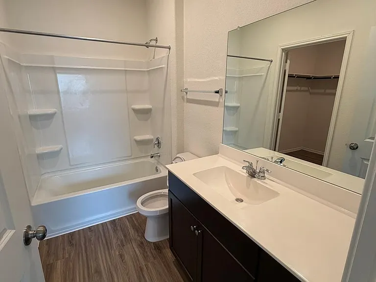 408 Buckners St — Photo 11