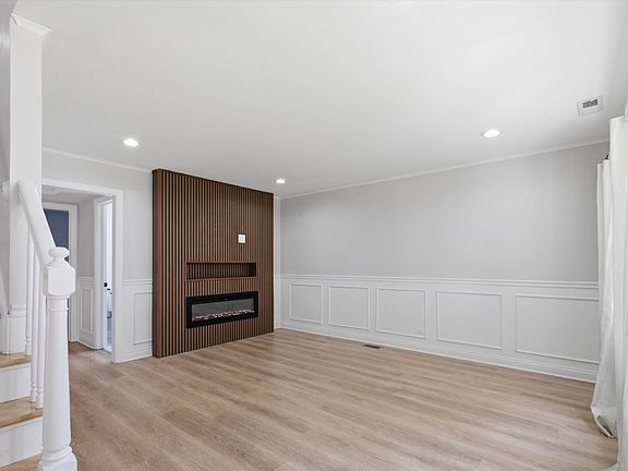 4th image of 9221 S 49th Ct