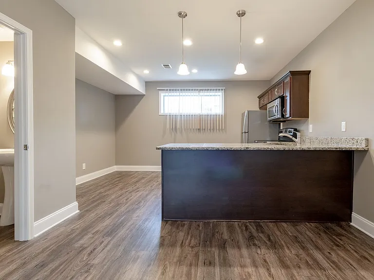 116 Hickory Grove — Photo 6