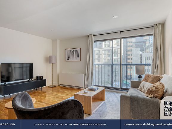 4th image of 123 E 54th St APT 7C