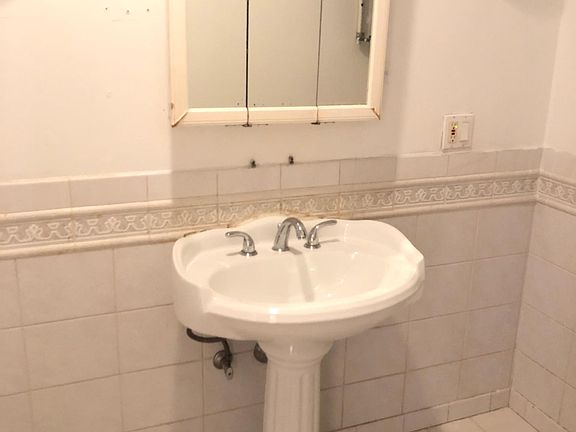 3rd image of 8659 17th Ave #1ST