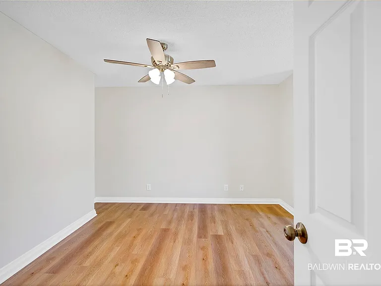 11964 Stroh Rd — Photo 26