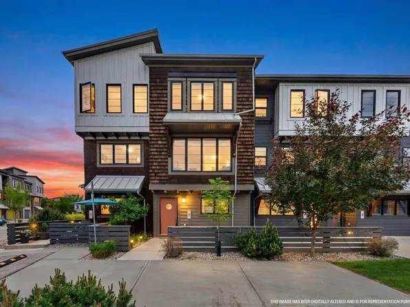 4 Walden Walk SE, Calgary, AB T2X 0Y4