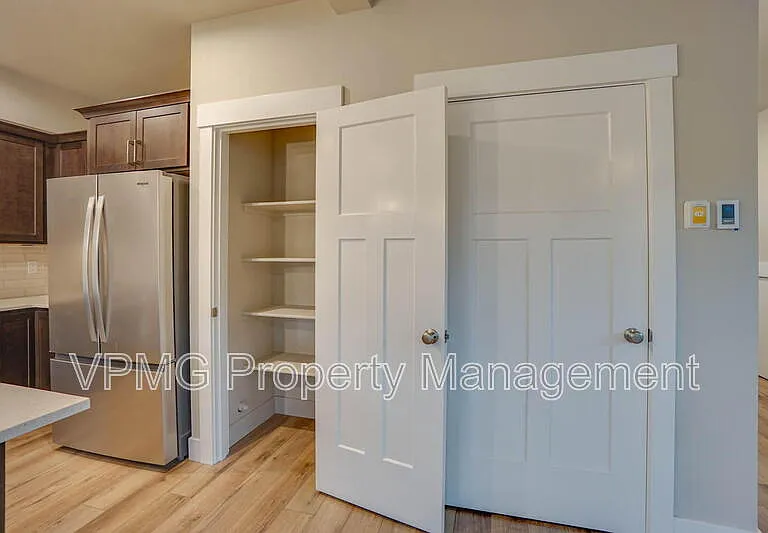 313 E Caribou Ct — Photo 6