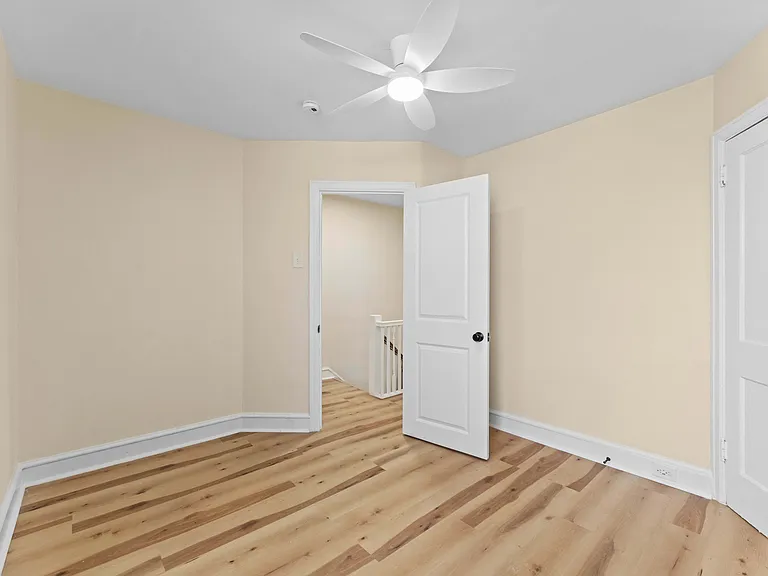1901A W 72nd Ave — Photo 20
