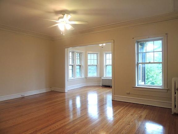 2nd image of 425 Washington Blvd #2