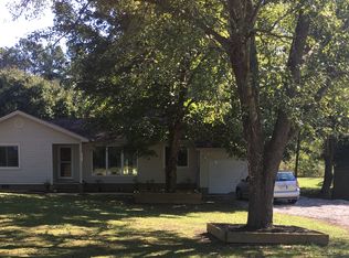 9160 Moore Rd, West Paducah, KY 42086